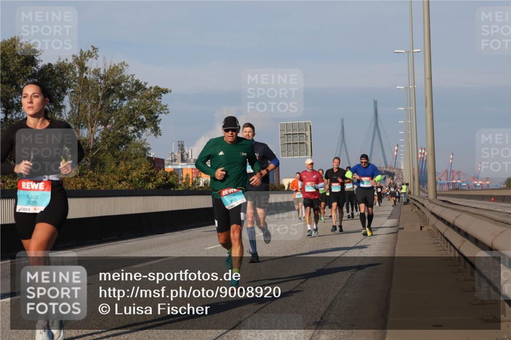 03.10.2025 - Köhlbrandbrückenlauf Luisa Fischer http://msf.ph/oto/9008920 03.10.2025 10:50:47 Position 3 3825, 3812 meine-sportfotos.de