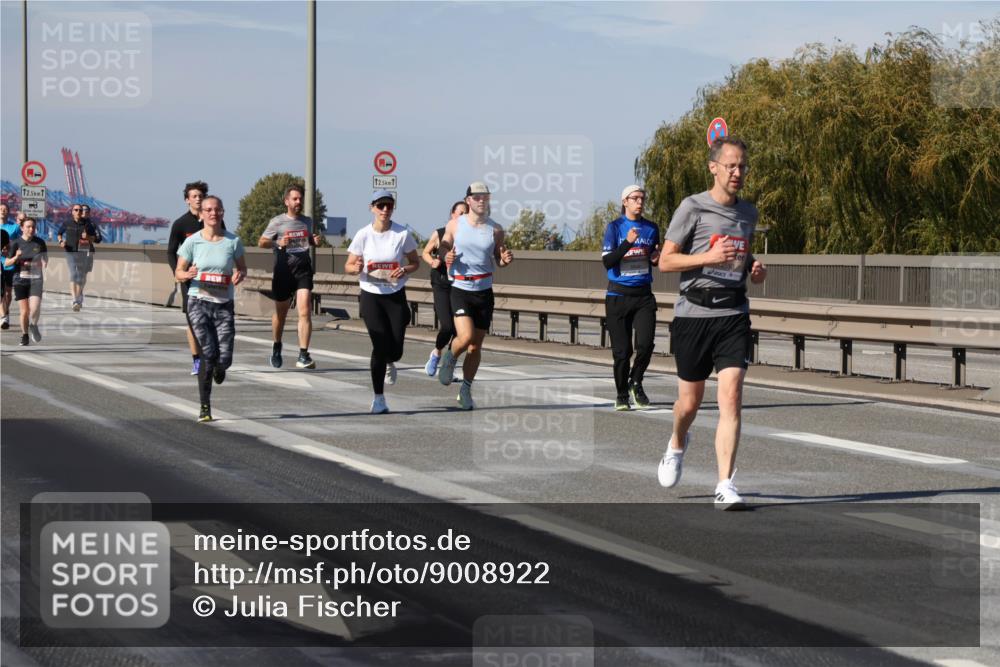 03.10.2025 - Köhlbrandbrückenlauf Julia Fischer http://msf.ph/oto/9008922 03.10.2025 12:51:47 Position 3 12, 5, 1, 12, 5 meine-sportfotos.de