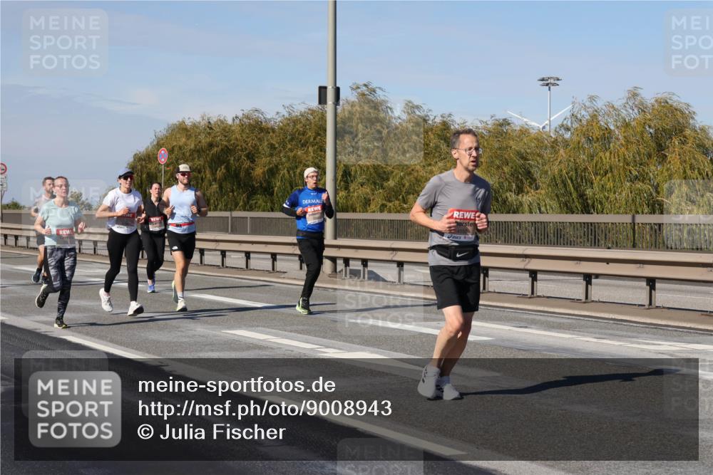 03.10.2025 - Köhlbrandbrückenlauf Julia Fischer http://msf.ph/oto/9008943 03.10.2025 12:51:49 Position 3  meine-sportfotos.de