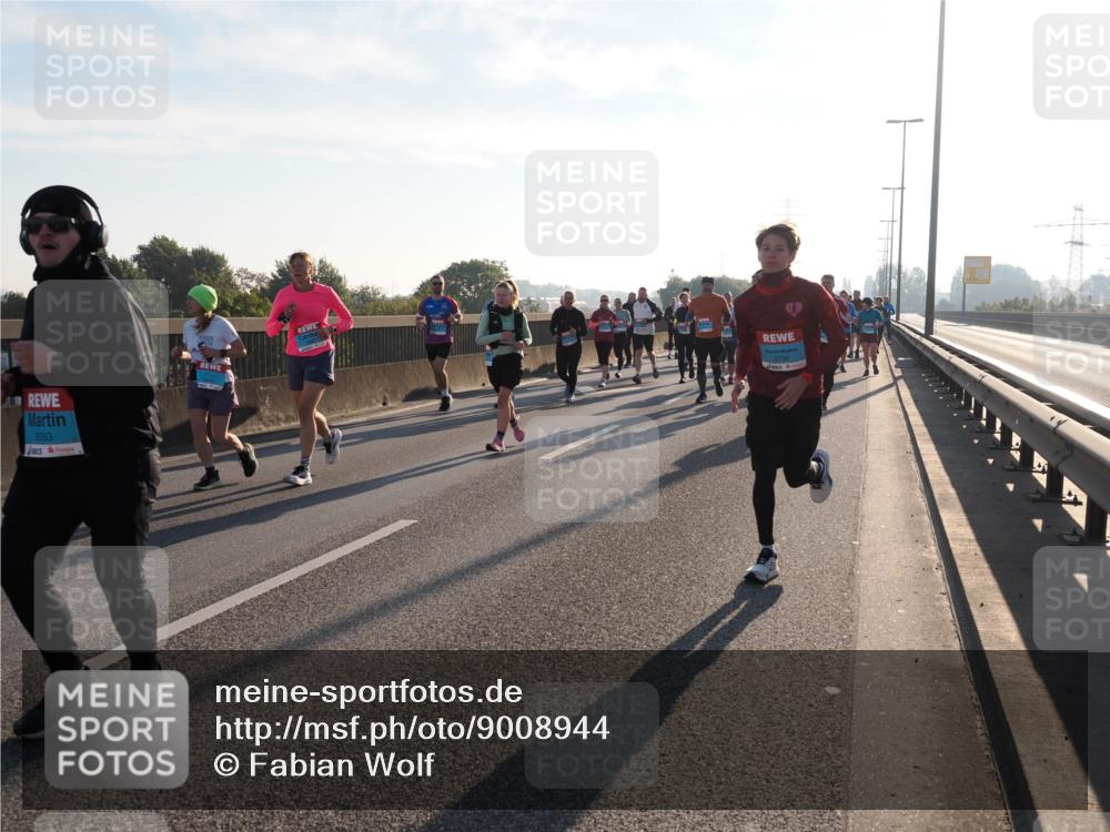 03.10.2025 - Köhlbrandbrückenlauf Fabian Wolf http://msf.ph/oto/9008944 03.10.2025 09:20:54 Position 3 2093, 3738 meine-sportfotos.de