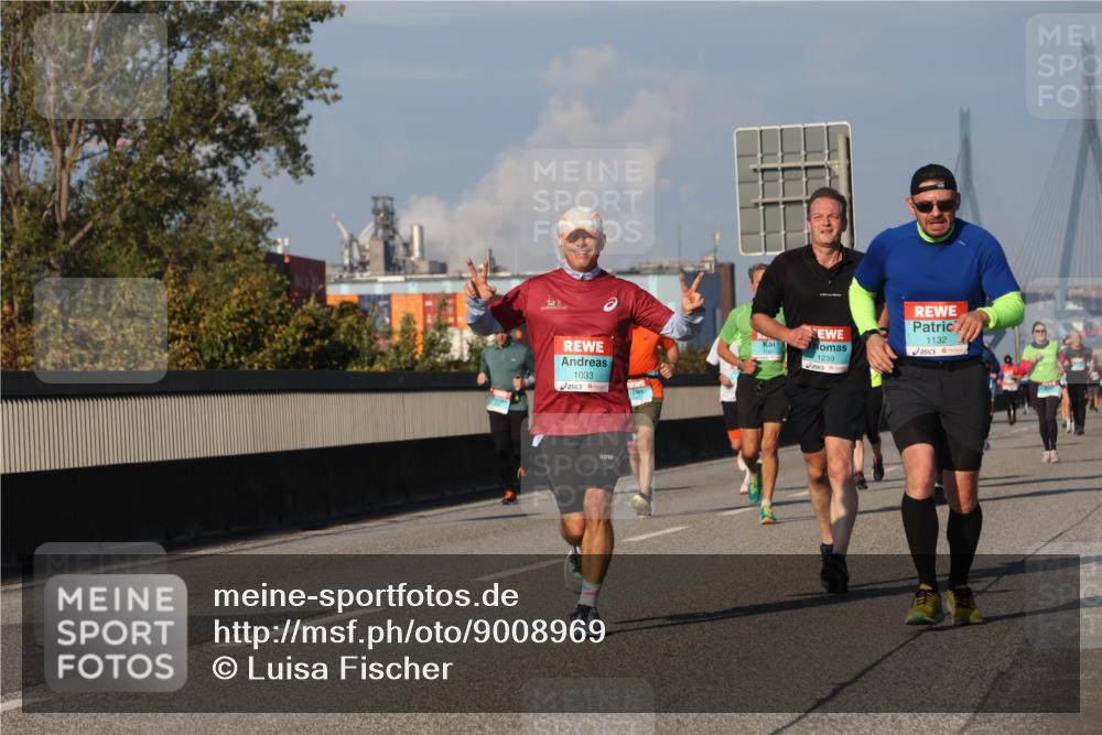 03.10.2025 - Köhlbrandbrückenlauf Luisa Fischer http://msf.ph/oto/9008969 03.10.2025 10:50:51 Position 3 1033, 1239, 1132 meine-sportfotos.de