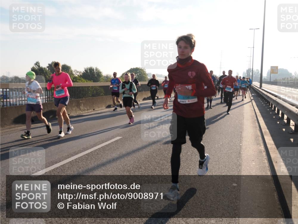 03.10.2025 - Köhlbrandbrückenlauf Fabian Wolf http://msf.ph/oto/9008971 03.10.2025 09:20:54 Position 3 3738 meine-sportfotos.de