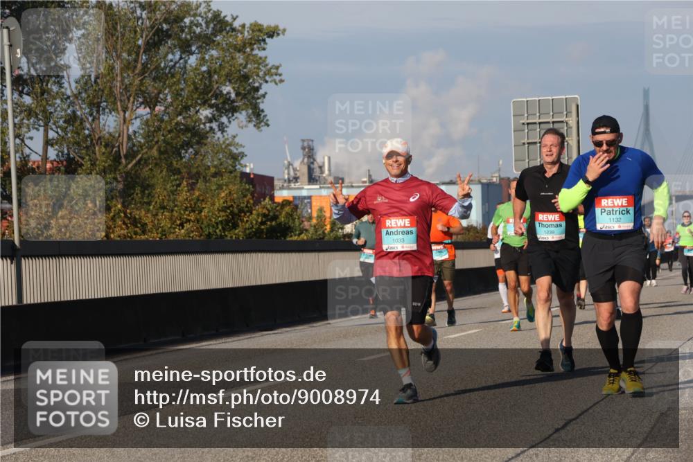03.10.2025 - Köhlbrandbrückenlauf Luisa Fischer http://msf.ph/oto/9008974 03.10.2025 10:50:51 Position 3 1033, 1239, 1132 meine-sportfotos.de