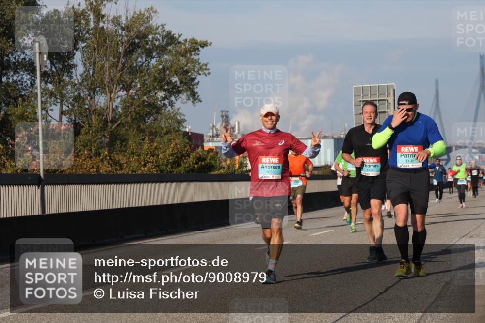 03.10.2025 - Köhlbrandbrückenlauf Luisa Fischer http://msf.ph/oto/9008979 03.10.2025 10:50:51 Position 3 1033, 1239, 1132 meine-sportfotos.de