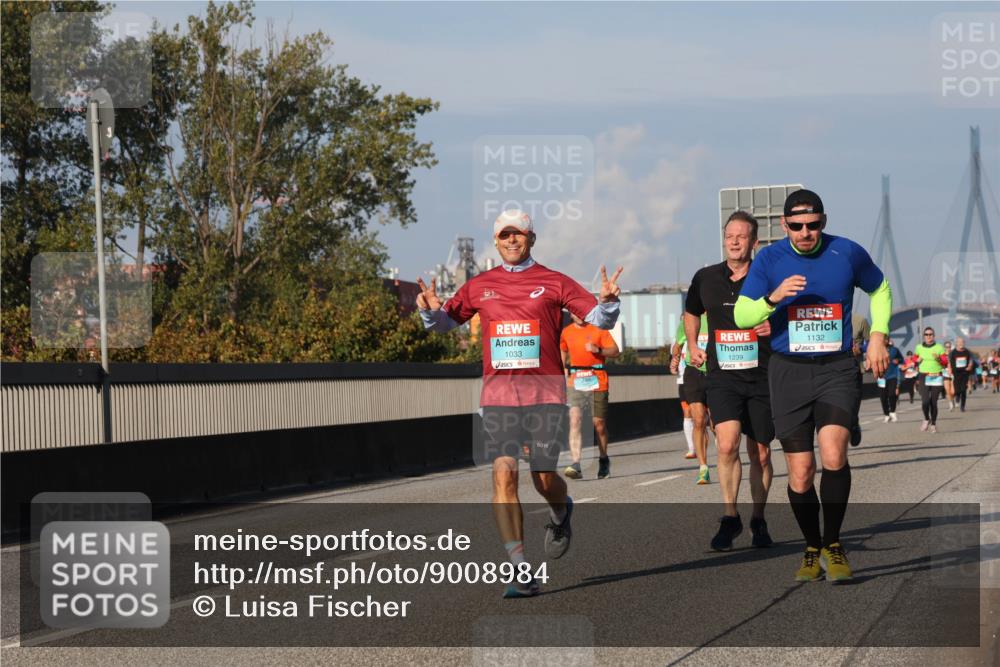03.10.2025 - Köhlbrandbrückenlauf Luisa Fischer http://msf.ph/oto/9008984 03.10.2025 10:50:52 Position 3 1033, 1239, 1132 meine-sportfotos.de