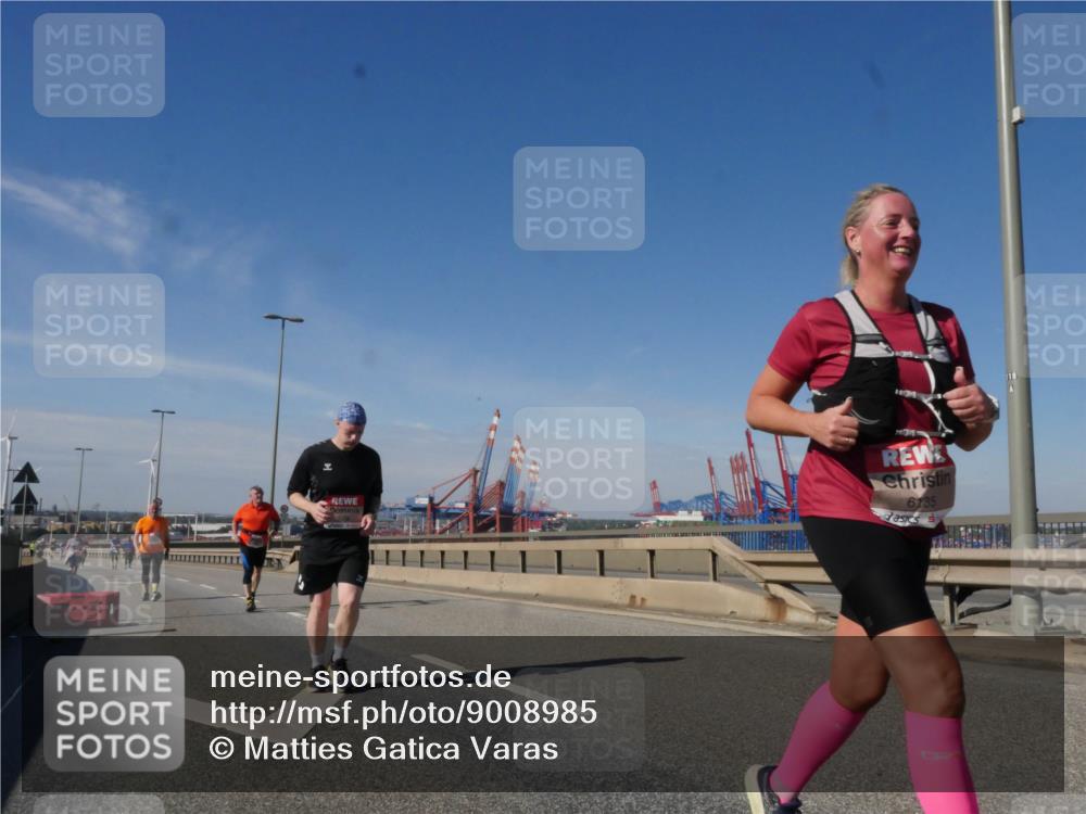03.10.2025 - Köhlbrandbrückenlauf Matties Gatica Varas http://msf.ph/oto/9008985 03.10.2025 13:05:22 Position 2 6135 meine-sportfotos.de