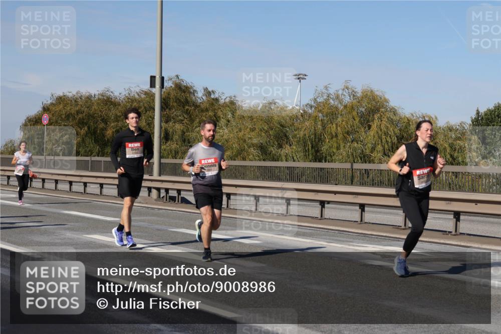 03.10.2025 - Köhlbrandbrückenlauf Julia Fischer http://msf.ph/oto/9008986 03.10.2025 12:51:54 Position 3  meine-sportfotos.de