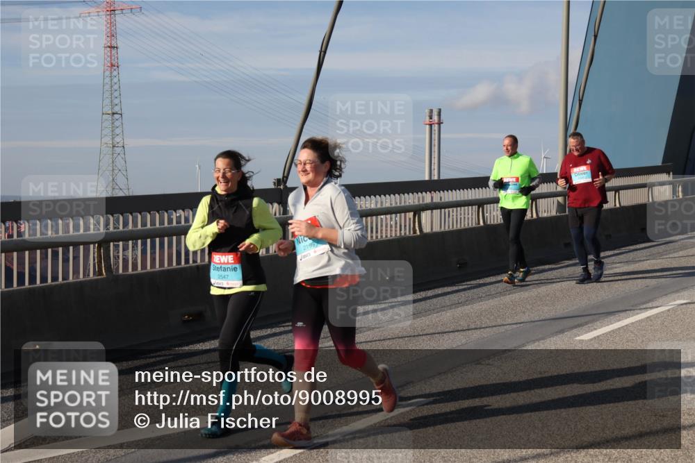 03.10.2025 - Köhlbrandbrückenlauf Julia Fischer http://msf.ph/oto/9008995 03.10.2025 10:08:15 Position 2 2199, 2547 meine-sportfotos.de