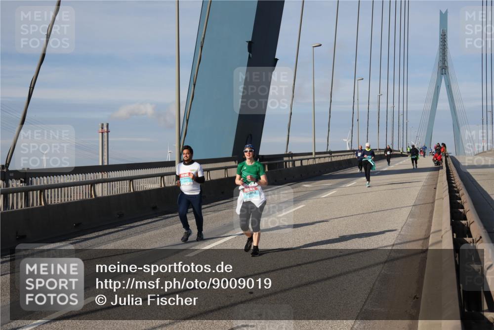 03.10.2025 - Köhlbrandbrückenlauf Julia Fischer http://msf.ph/oto/9009019 03.10.2025 10:08:22 Position 2  meine-sportfotos.de