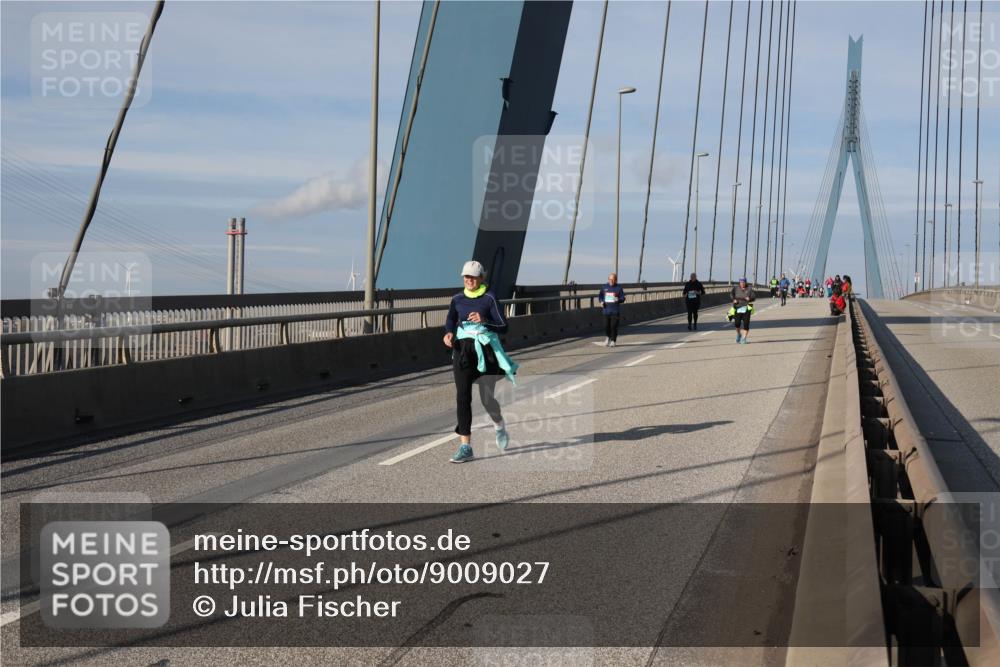 03.10.2025 - Köhlbrandbrückenlauf Julia Fischer http://msf.ph/oto/9009027 03.10.2025 10:08:29 Position 2  meine-sportfotos.de