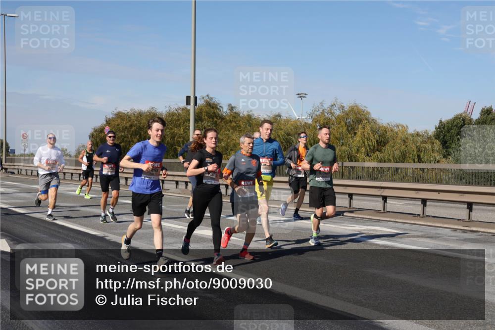 03.10.2025 - Köhlbrandbrückenlauf Julia Fischer http://msf.ph/oto/9009030 03.10.2025 12:52:02 Position 3 3 meine-sportfotos.de
