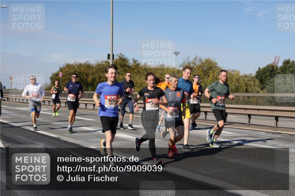 03.10.2025 - Köhlbrandbrückenlauf Julia Fischer http://msf.ph/oto/9009039 03.10.2025 12:52:02 Position 3 6041, 6044, 1 meine-sportfotos.de