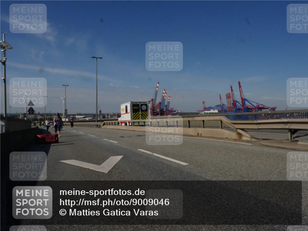 03.10.2025 - Köhlbrandbrückenlauf Matties Gatica Varas http://msf.ph/oto/9009046 03.10.2025 13:05:31 Position 2  meine-sportfotos.de