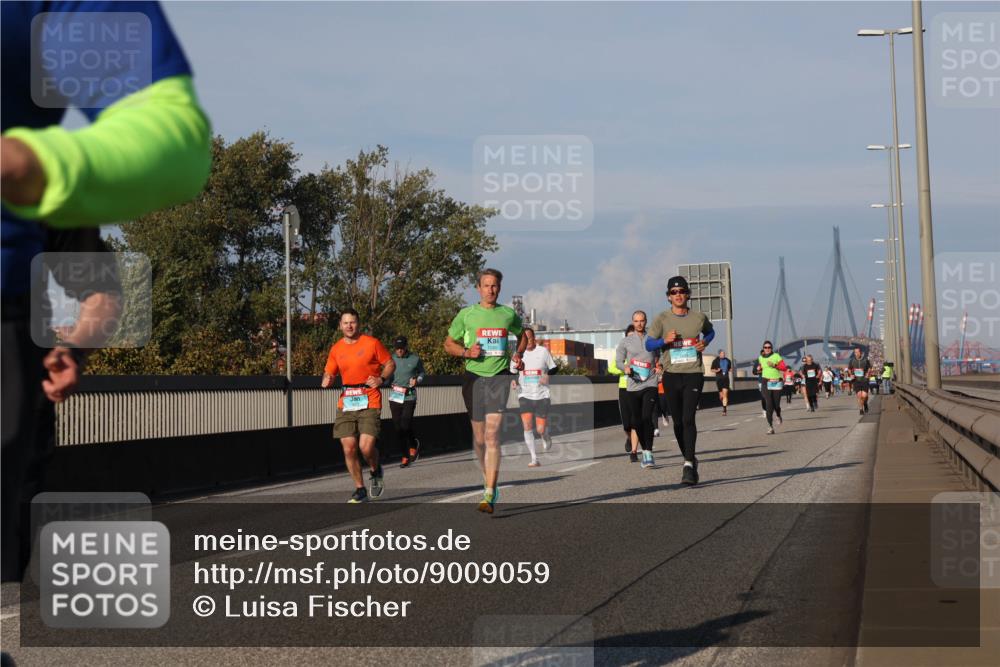 03.10.2025 - Köhlbrandbrückenlauf Luisa Fischer http://msf.ph/oto/9009059 03.10.2025 10:50:56 Position 3  meine-sportfotos.de