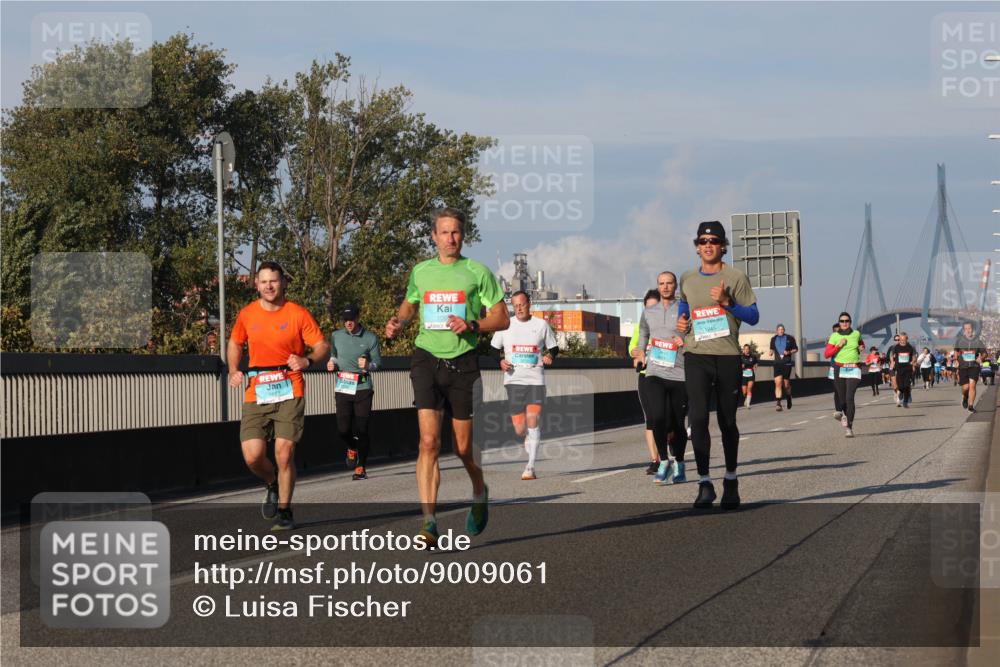 03.10.2025 - Köhlbrandbrückenlauf Luisa Fischer http://msf.ph/oto/9009061 03.10.2025 10:50:56 Position 3 1245 meine-sportfotos.de