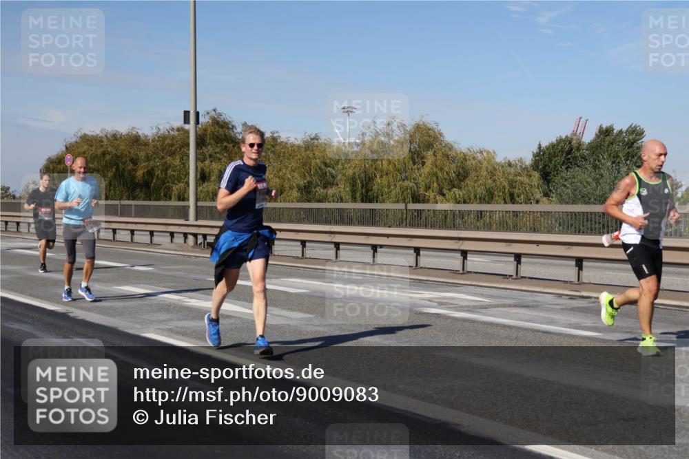 03.10.2025 - Köhlbrandbrückenlauf Julia Fischer http://msf.ph/oto/9009083 03.10.2025 12:52:07 Position 3  meine-sportfotos.de
