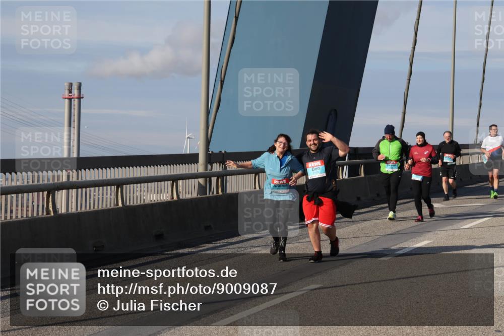 03.10.2025 - Köhlbrandbrückenlauf Julia Fischer http://msf.ph/oto/9009087 03.10.2025 10:09:09 Position 2 2179 meine-sportfotos.de