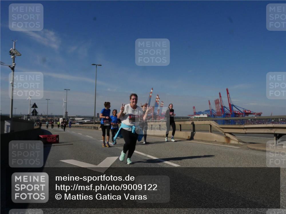 03.10.2025 - Köhlbrandbrückenlauf Matties Gatica Varas http://msf.ph/oto/9009122 03.10.2025 13:05:46 Position 2  meine-sportfotos.de