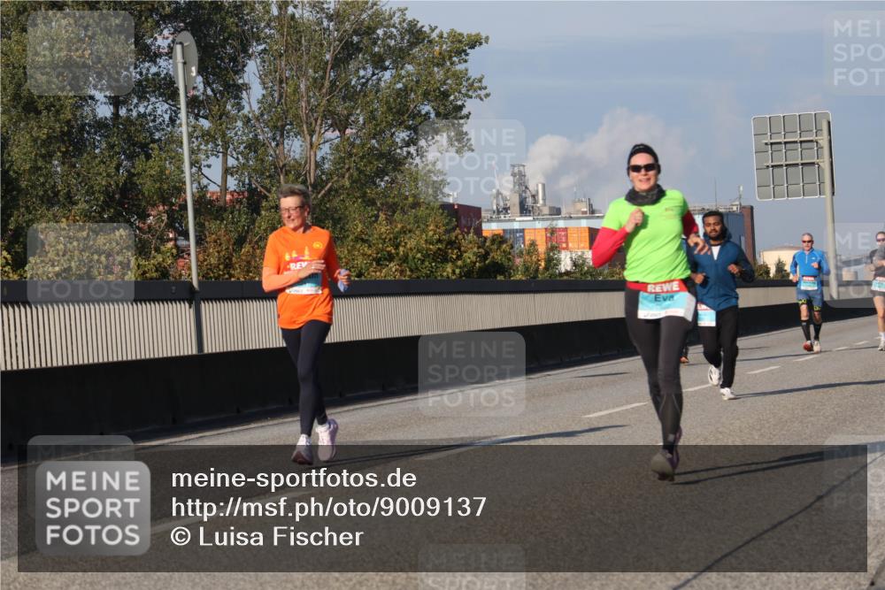 03.10.2025 - Köhlbrandbrückenlauf Luisa Fischer http://msf.ph/oto/9009137 03.10.2025 10:51:03 Position 3  meine-sportfotos.de