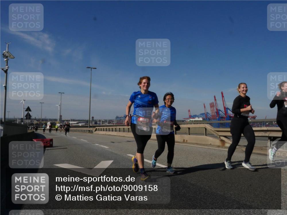 03.10.2025 - Köhlbrandbrückenlauf Matties Gatica Varas http://msf.ph/oto/9009158 03.10.2025 13:05:49 Position 2 6109 meine-sportfotos.de