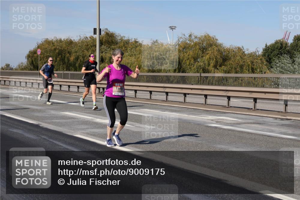 03.10.2025 - Köhlbrandbrückenlauf Julia Fischer http://msf.ph/oto/9009175 03.10.2025 12:52:19 Position 3  meine-sportfotos.de