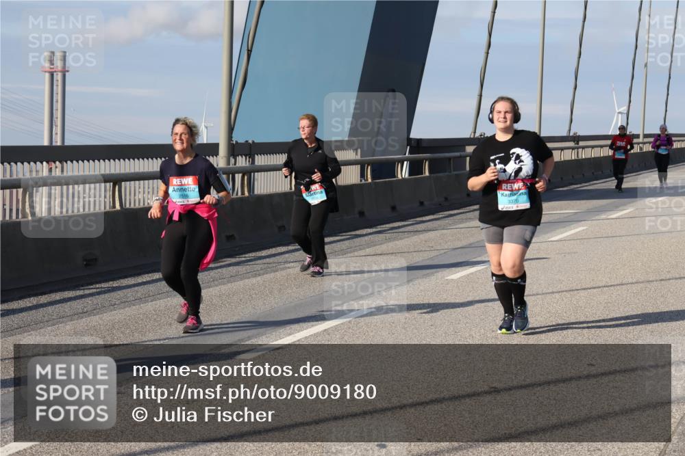 03.10.2025 - Köhlbrandbrückenlauf Julia Fischer http://msf.ph/oto/9009180 03.10.2025 10:09:33 Position 2 2516, 3370 meine-sportfotos.de