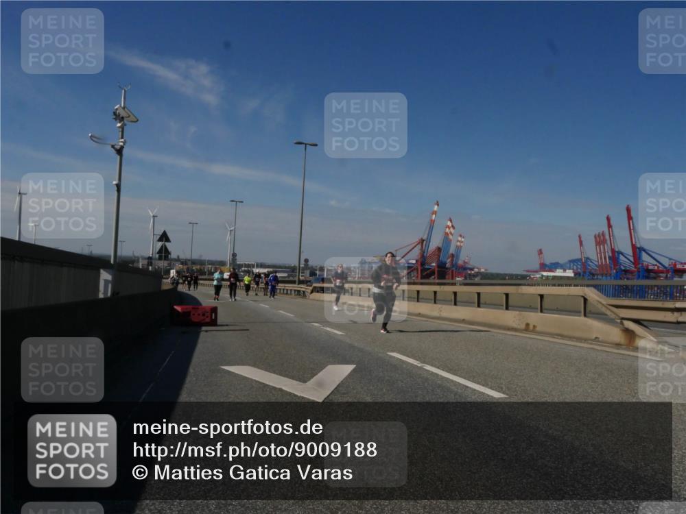 03.10.2025 - Köhlbrandbrückenlauf Matties Gatica Varas http://msf.ph/oto/9009188 03.10.2025 13:05:56 Position 2  meine-sportfotos.de