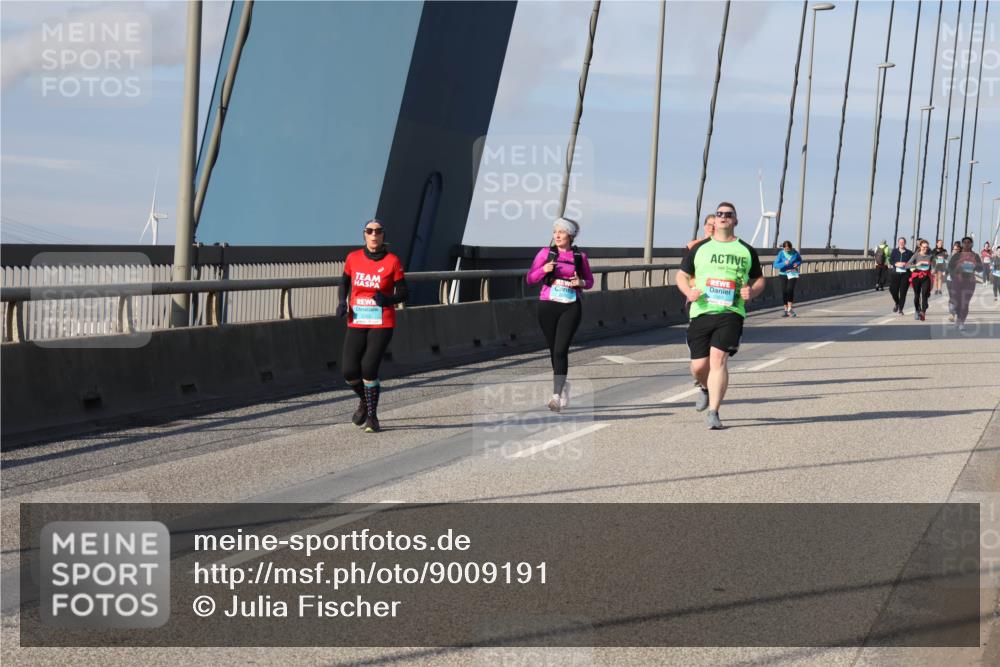 03.10.2025 - Köhlbrandbrückenlauf Julia Fischer http://msf.ph/oto/9009191 03.10.2025 10:09:43 Position 2 2565 meine-sportfotos.de