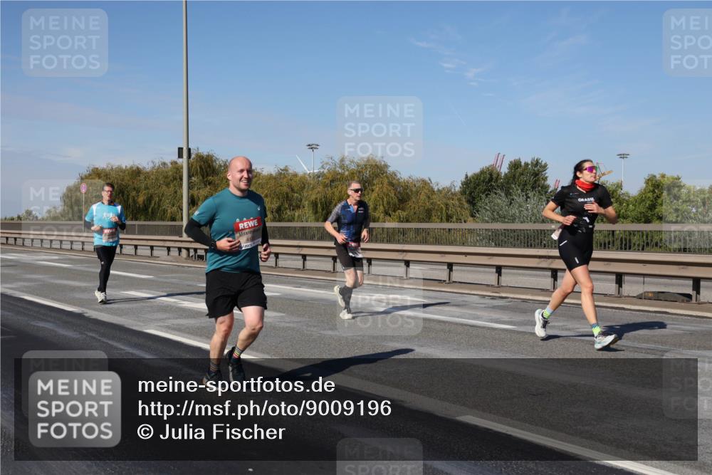 03.10.2025 - Köhlbrandbrückenlauf Julia Fischer http://msf.ph/oto/9009196 03.10.2025 12:52:23 Position 3  meine-sportfotos.de