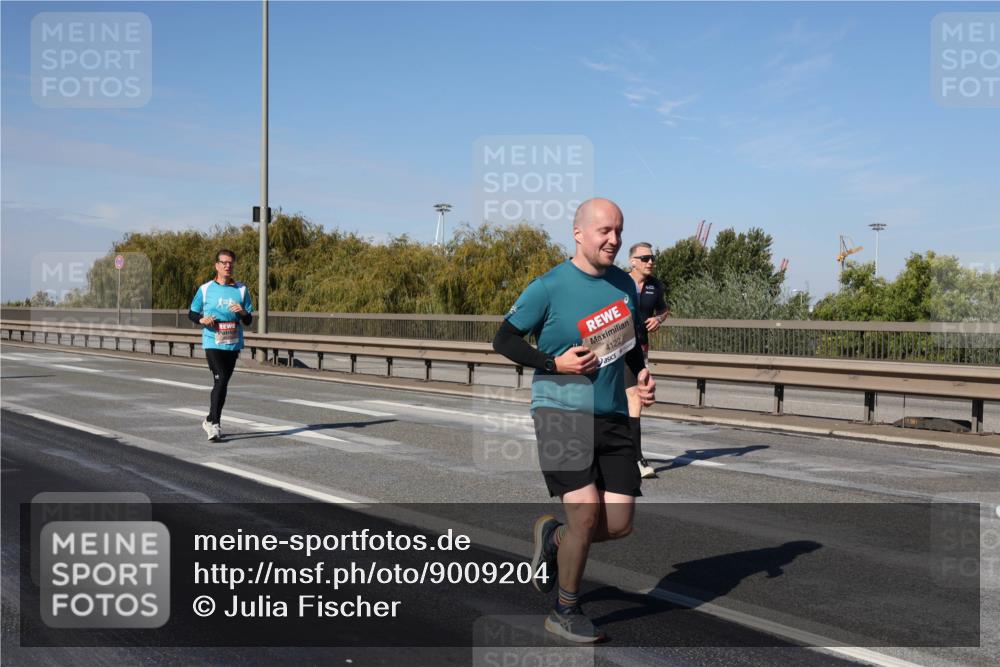 03.10.2025 - Köhlbrandbrückenlauf Julia Fischer http://msf.ph/oto/9009204 03.10.2025 12:52:23 Position 3 4122 meine-sportfotos.de