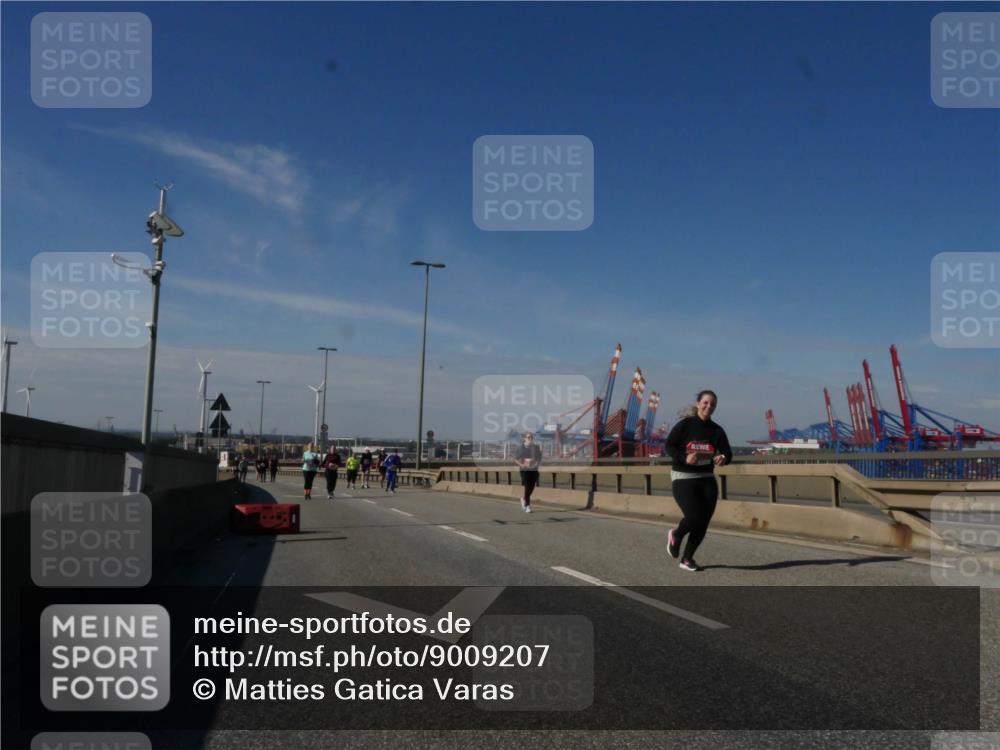 03.10.2025 - Köhlbrandbrückenlauf Matties Gatica Varas http://msf.ph/oto/9009207 03.10.2025 13:05:58 Position 2  meine-sportfotos.de