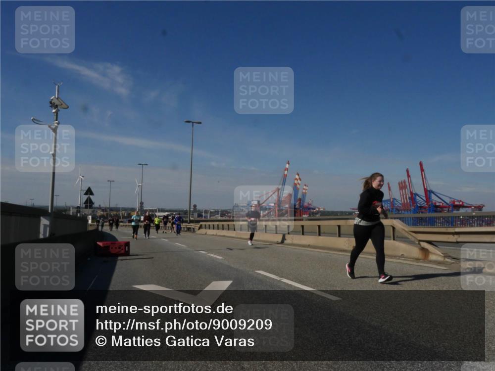 03.10.2025 - Köhlbrandbrückenlauf Matties Gatica Varas http://msf.ph/oto/9009209 03.10.2025 13:05:58 Position 2  meine-sportfotos.de
