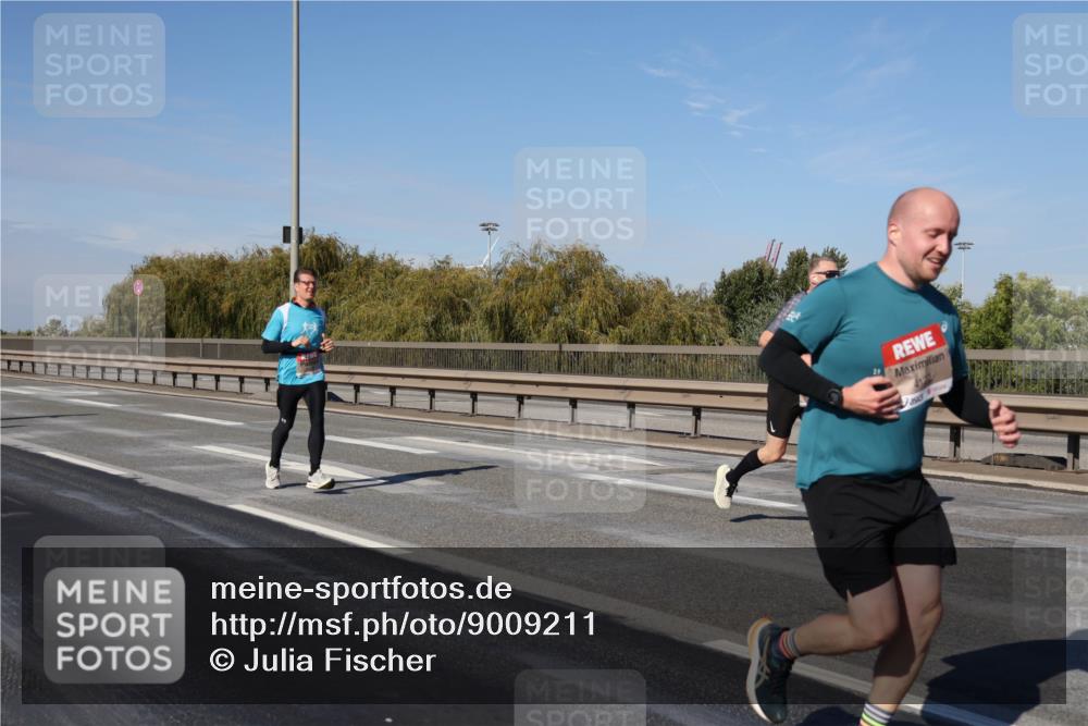 03.10.2025 - Köhlbrandbrückenlauf Julia Fischer http://msf.ph/oto/9009211 03.10.2025 12:52:24 Position 3  meine-sportfotos.de