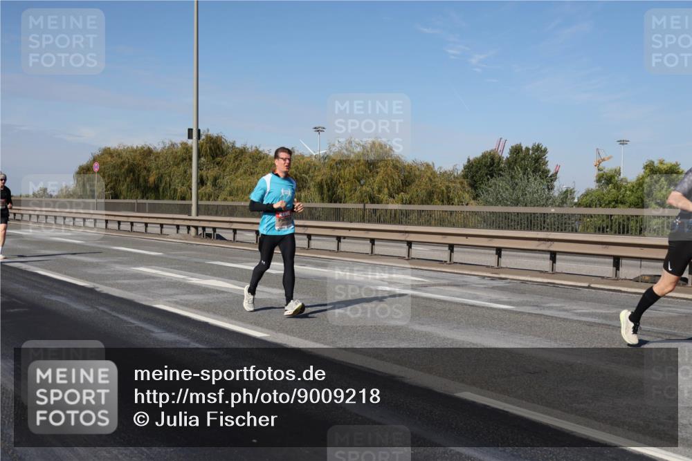 03.10.2025 - Köhlbrandbrückenlauf Julia Fischer http://msf.ph/oto/9009218 03.10.2025 12:52:24 Position 3  meine-sportfotos.de
