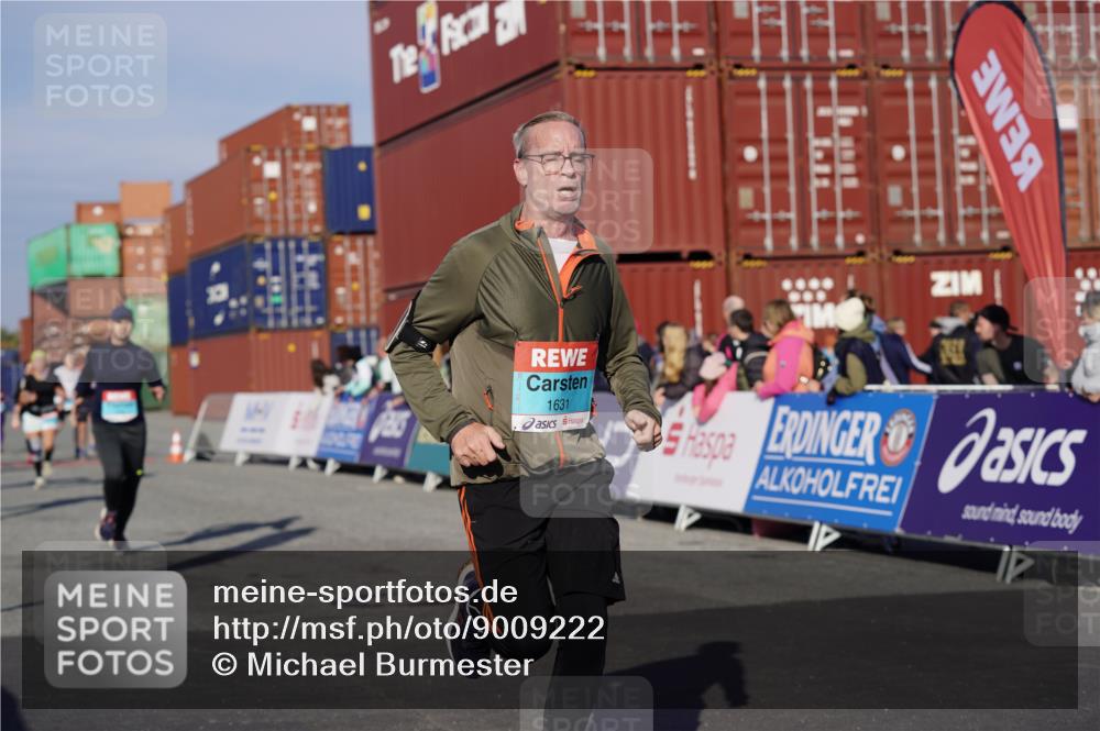 03.10.2025 - Köhlbrandbrückenlauf Michael Burmester http://msf.ph/oto/9009222 03.10.2025 10:10:25 Ziel 1093, 1307, 1499, 1605, 1631, 1636, 2134, 2728, 2858, 2890, 2964 meine-sportfotos.de