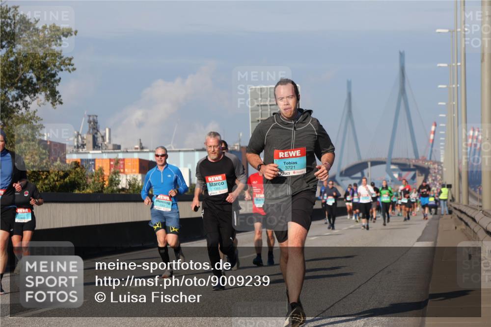 03.10.2025 - Köhlbrandbrückenlauf Luisa Fischer http://msf.ph/oto/9009239 03.10.2025 10:51:09 Position 3 1385, 1, 3721 meine-sportfotos.de