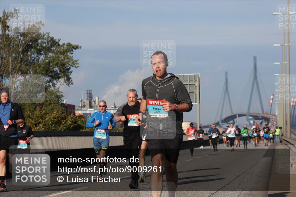 03.10.2025 - Köhlbrandbrückenlauf Luisa Fischer http://msf.ph/oto/9009261 03.10.2025 10:51:10 Position 3 4, 1385, 3721 meine-sportfotos.de