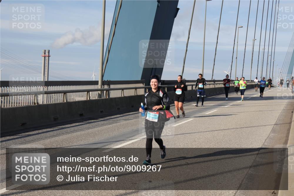 03.10.2025 - Köhlbrandbrückenlauf Julia Fischer http://msf.ph/oto/9009267 03.10.2025 10:10:11 Position 2 2795 meine-sportfotos.de