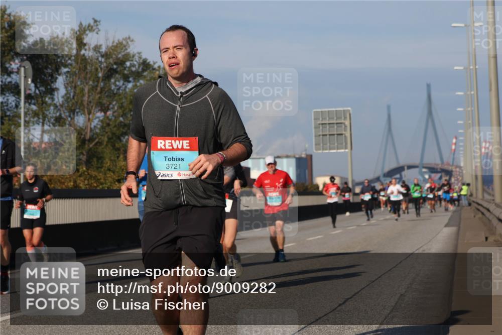 03.10.2025 - Köhlbrandbrückenlauf Luisa Fischer http://msf.ph/oto/9009282 03.10.2025 10:51:12 Position 3 3721 meine-sportfotos.de
