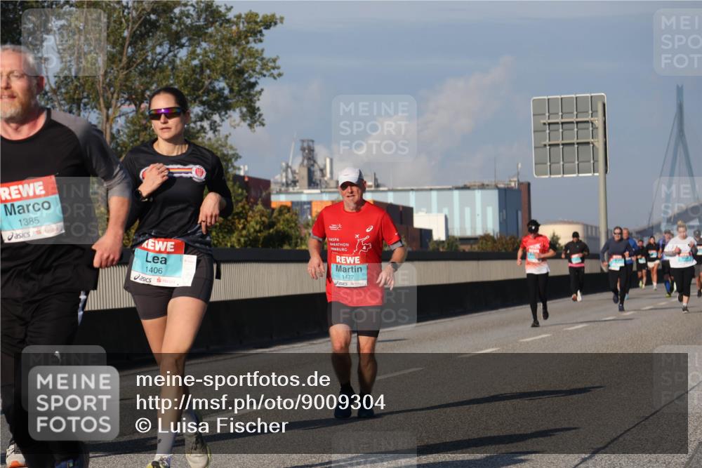 03.10.2025 - Köhlbrandbrückenlauf Luisa Fischer http://msf.ph/oto/9009304 03.10.2025 10:51:13 Position 3 1385, 1406, 1477 meine-sportfotos.de