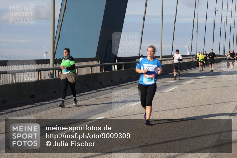 03.10.2025 - Köhlbrandbrückenlauf Julia Fischer http://msf.ph/oto/9009309 03.10.2025 10:10:25 Position 2 2520 meine-sportfotos.de