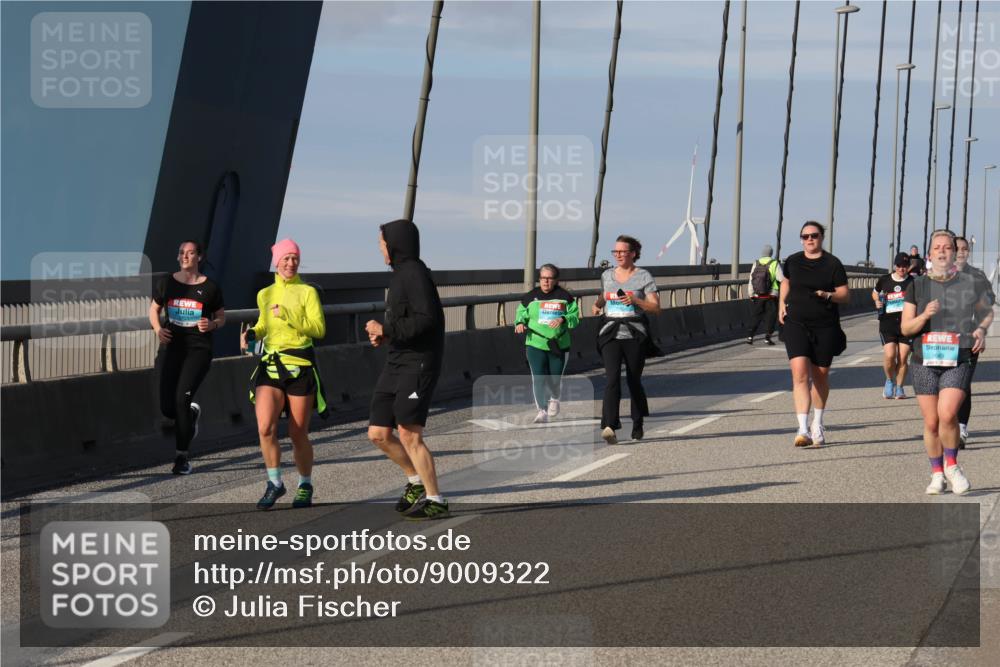 03.10.2025 - Köhlbrandbrückenlauf Julia Fischer http://msf.ph/oto/9009322 03.10.2025 10:10:36 Position 2  meine-sportfotos.de