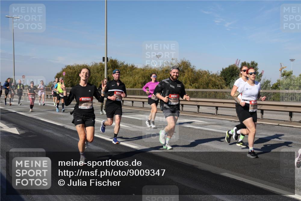 03.10.2025 - Köhlbrandbrückenlauf Julia Fischer http://msf.ph/oto/9009347 03.10.2025 12:52:44 Position 3 4335, 5 meine-sportfotos.de