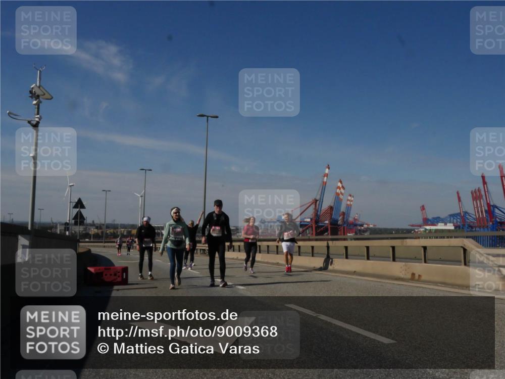 03.10.2025 - Köhlbrandbrückenlauf Matties Gatica Varas http://msf.ph/oto/9009368 03.10.2025 13:06:25 Position 2  meine-sportfotos.de