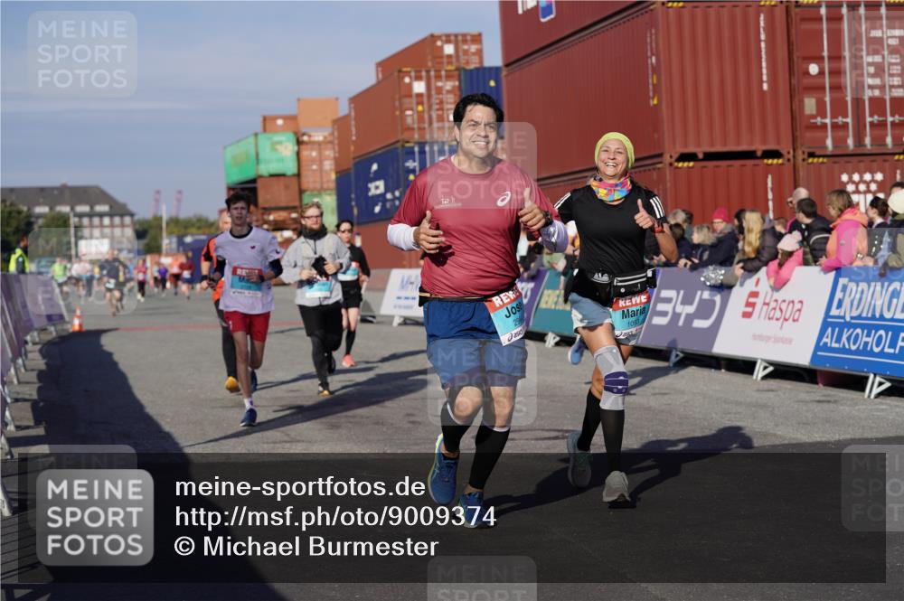 03.10.2025 - Köhlbrandbrückenlauf Michael Burmester http://msf.ph/oto/9009374 03.10.2025 10:10:30 Ziel 1093, 1217, 1413, 1499, 1605, 2015, 2728, 2890, 2891, 2964, 3345 meine-sportfotos.de