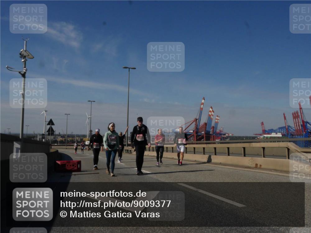 03.10.2025 - Köhlbrandbrückenlauf Matties Gatica Varas http://msf.ph/oto/9009377 03.10.2025 13:06:25 Position 2  meine-sportfotos.de