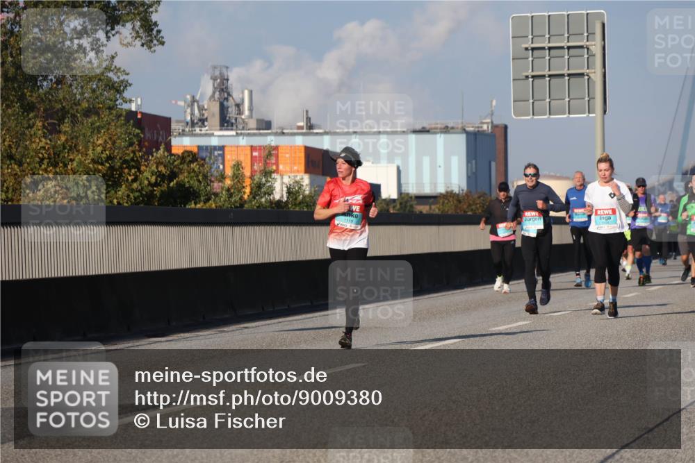 03.10.2025 - Köhlbrandbrückenlauf Luisa Fischer http://msf.ph/oto/9009380 03.10.2025 10:51:18 Position 3 1119 meine-sportfotos.de