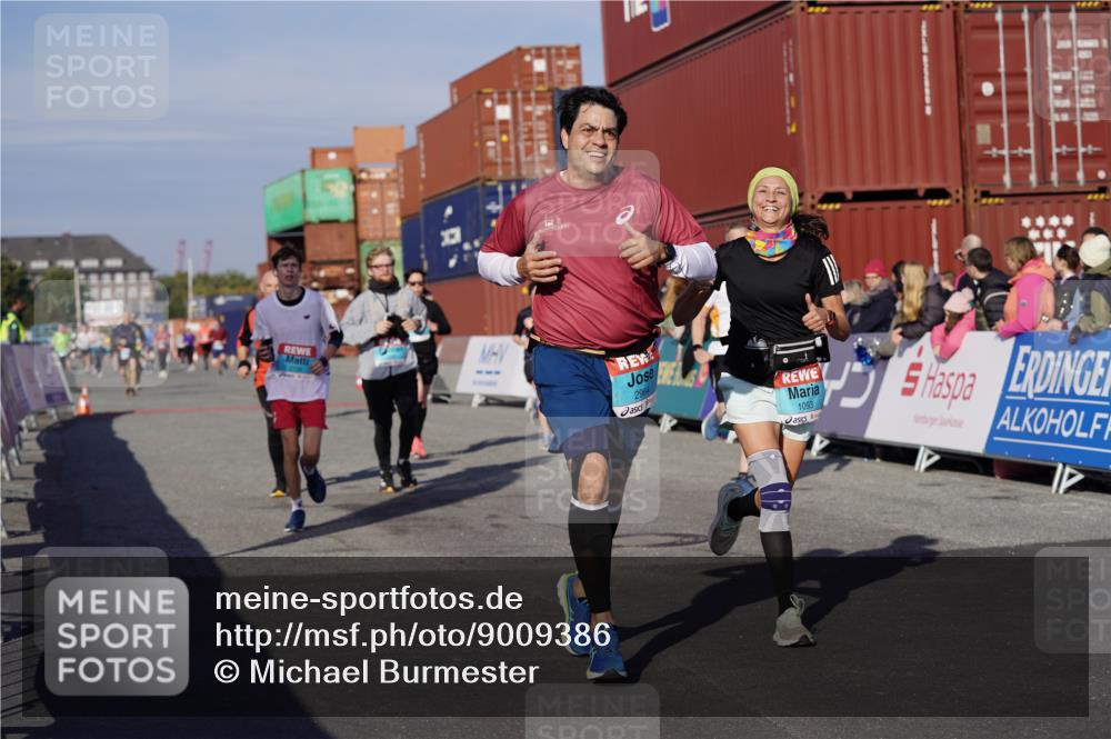 03.10.2025 - Köhlbrandbrückenlauf Michael Burmester http://msf.ph/oto/9009386 03.10.2025 10:10:30 Ziel 1093, 1217, 1413, 1499, 1605, 2015, 2728, 2890, 2891, 2964, 3345 meine-sportfotos.de