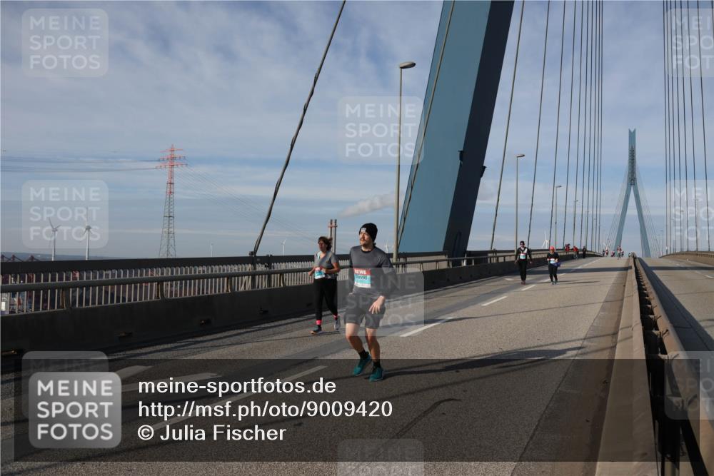 03.10.2025 - Köhlbrandbrückenlauf Julia Fischer http://msf.ph/oto/9009420 03.10.2025 10:12:15 Position 2  meine-sportfotos.de