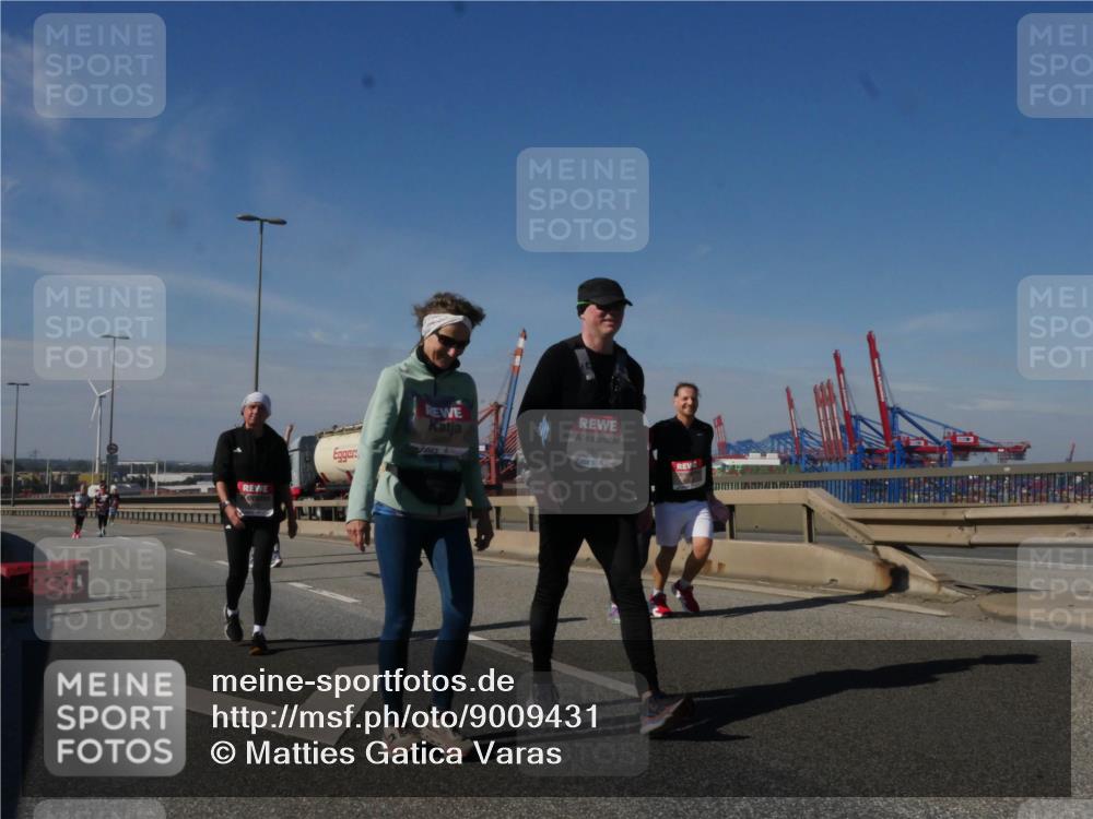 03.10.2025 - Köhlbrandbrückenlauf Matties Gatica Varas http://msf.ph/oto/9009431 03.10.2025 13:06:29 Position 2 5636 meine-sportfotos.de